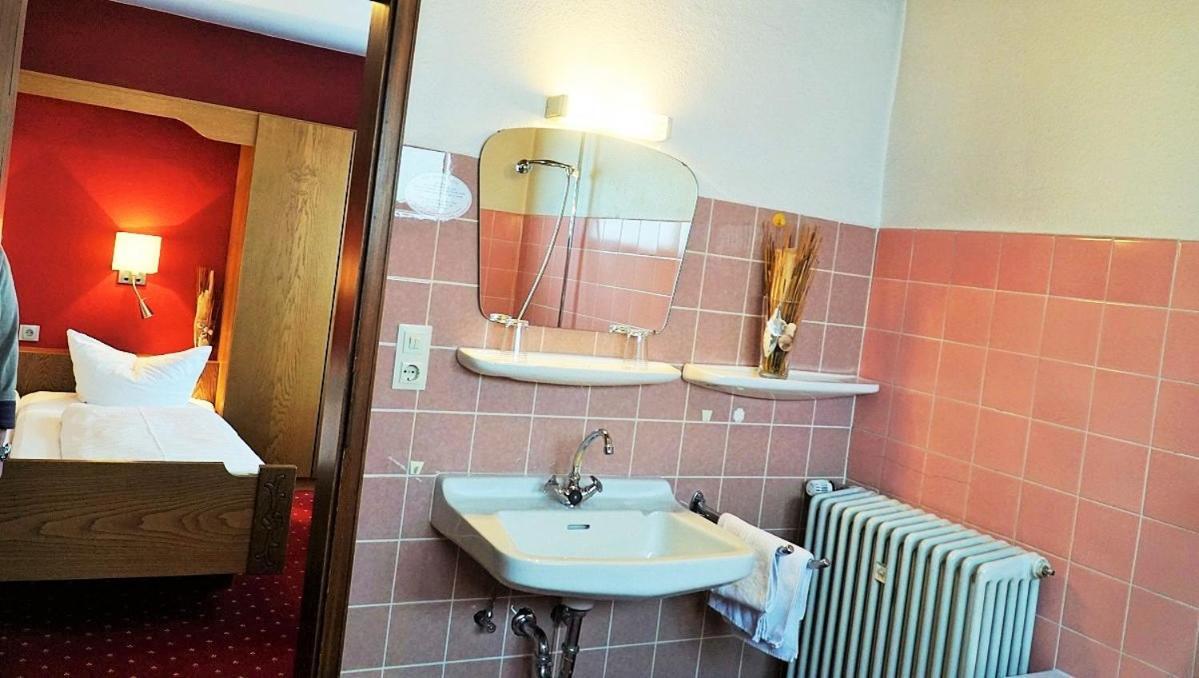 Hotel Zum Goldenen Ochsen 마이캄머 외부 사진