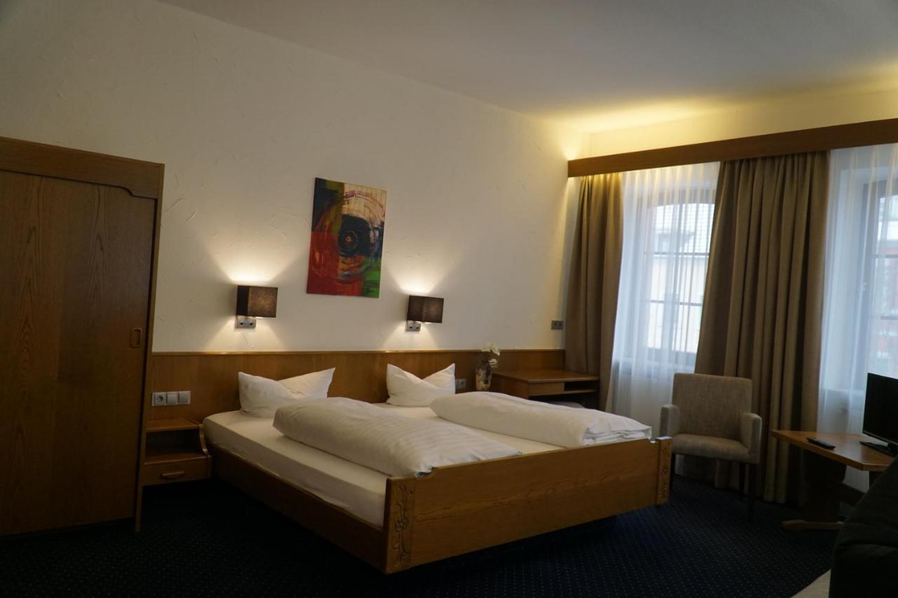 Hotel Zum Goldenen Ochsen 마이캄머 외부 사진